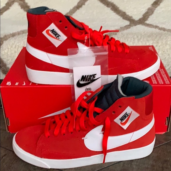 nike blazer habanero red on feet